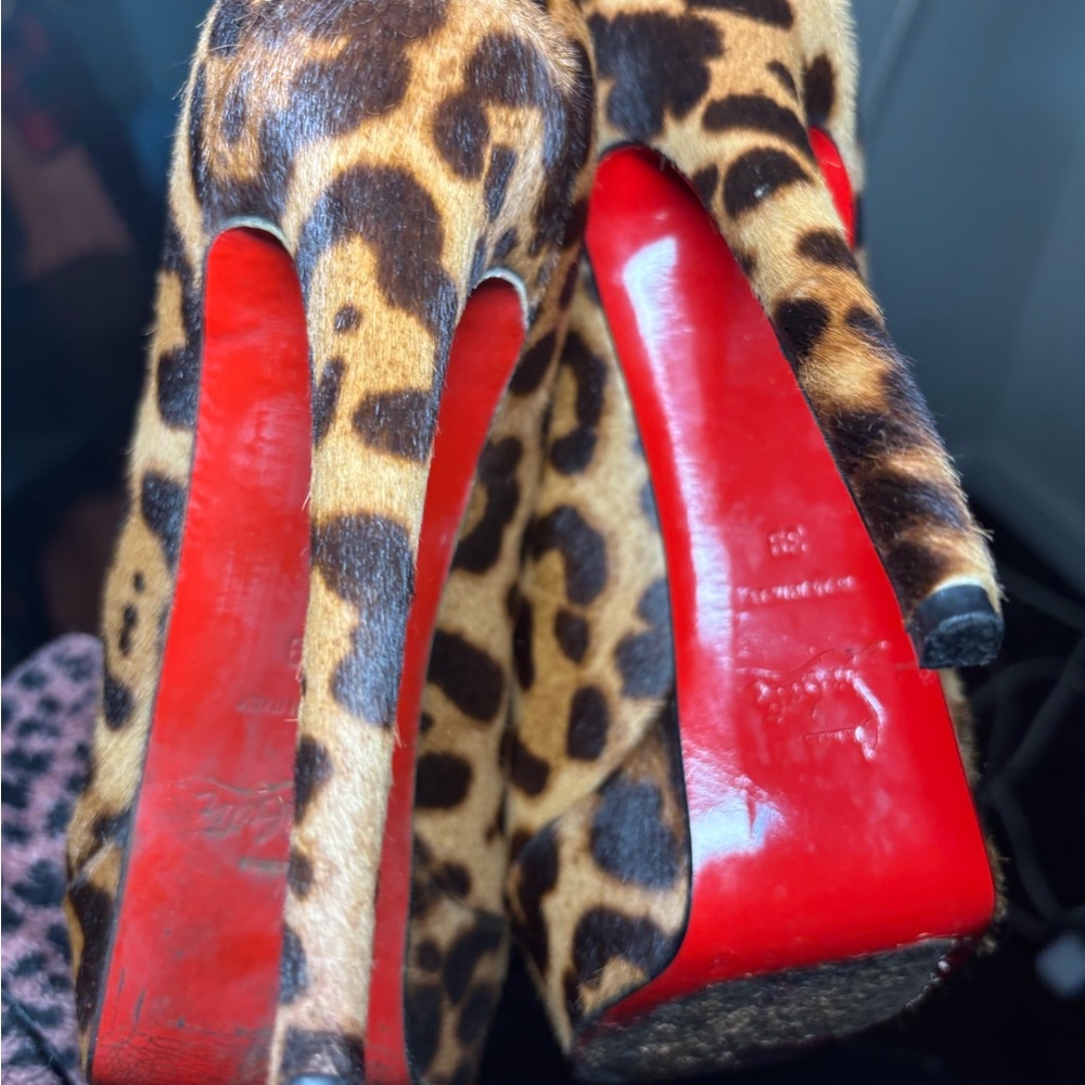 Christian Louboutin Leopard Print Women's Shoes - Picture 5 of 11